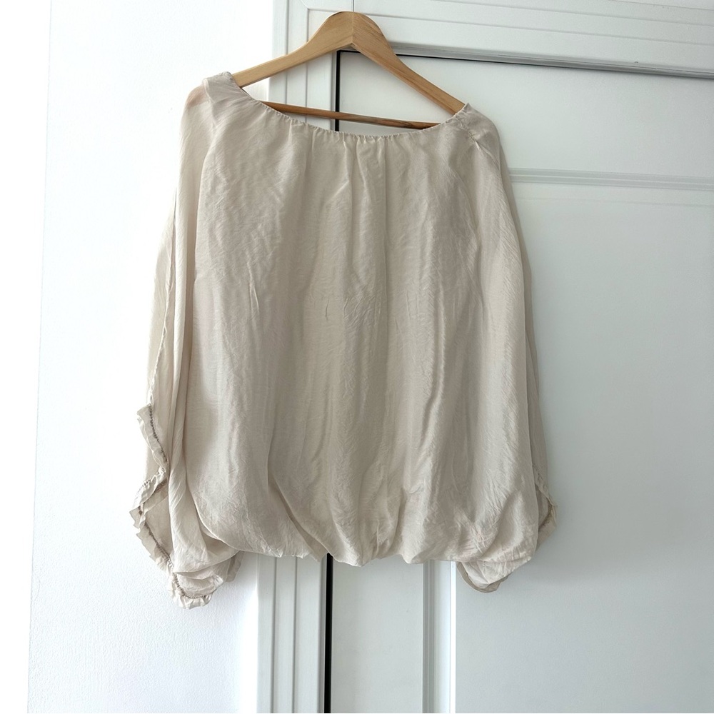 Silky Bubble bottom Elegant Dressy Blouse by Baci - Picture 4 of 10
